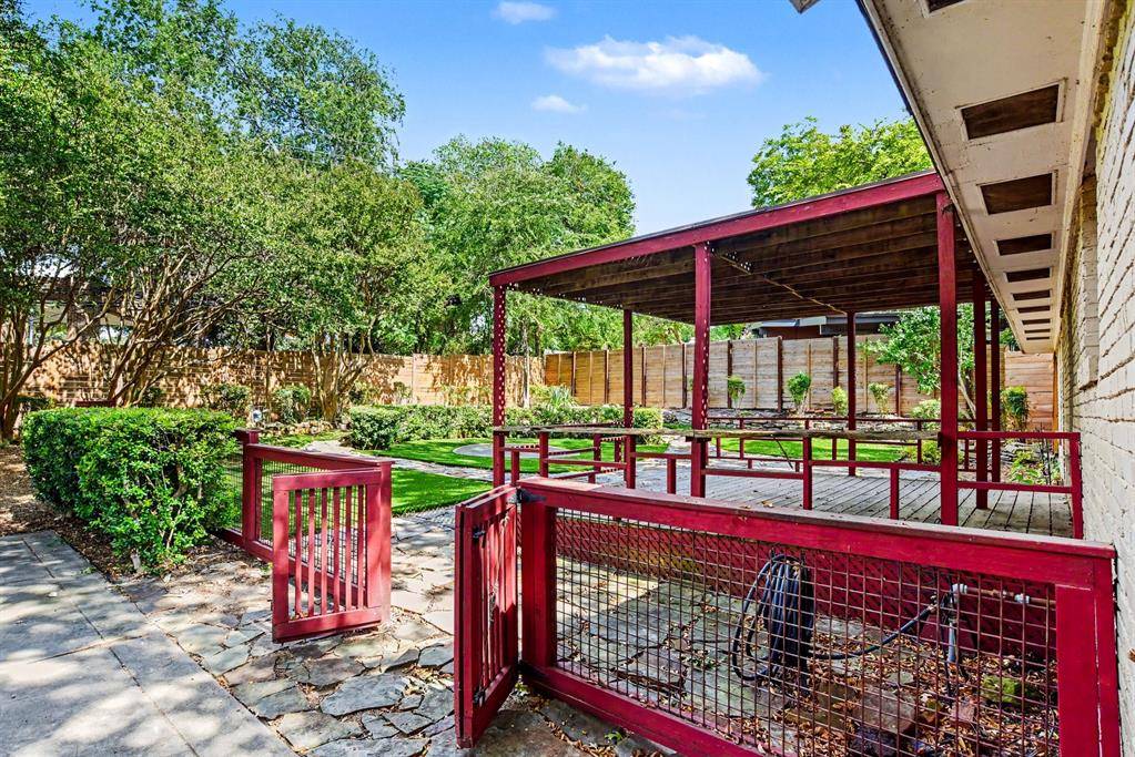 10035 Woodgrove Drive, Dallas, TX 75218