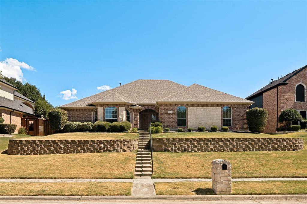 2426 Club Creek Boulevard, Garland, TX 75043