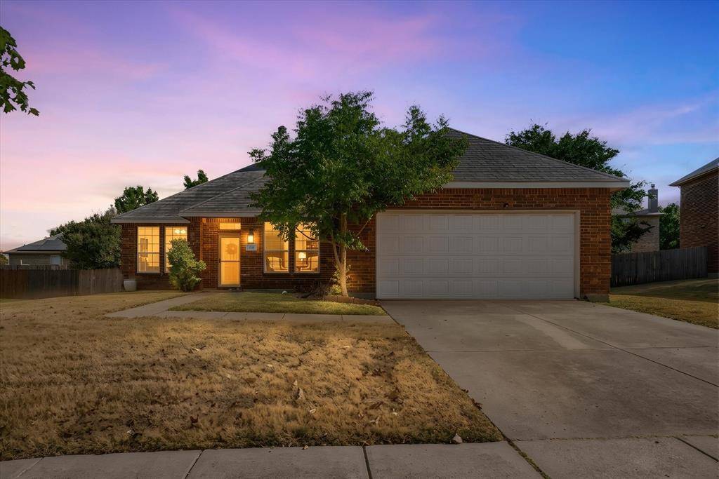 1738 Summerwood Lane, Cedar Hill, TX 75104