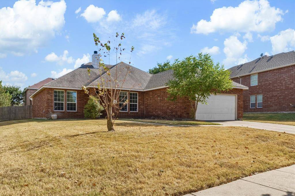 1738 Summerwood Lane, Cedar Hill, TX 75104