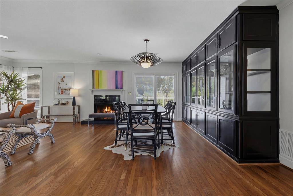 4817 Winthrop Avenue E, Fort Worth, TX 76116
