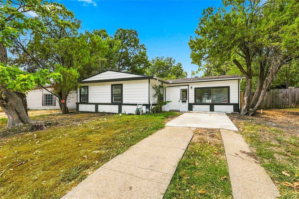 702 Jonathan Lane, Arlington, TX 76010