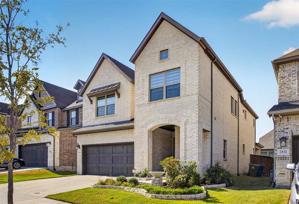2536 Four Roses Drive, Lewisville, TX 75056