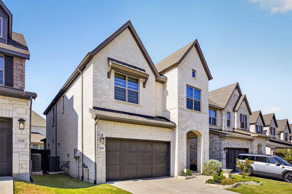 2536 Four Roses Drive, Lewisville, TX 75056