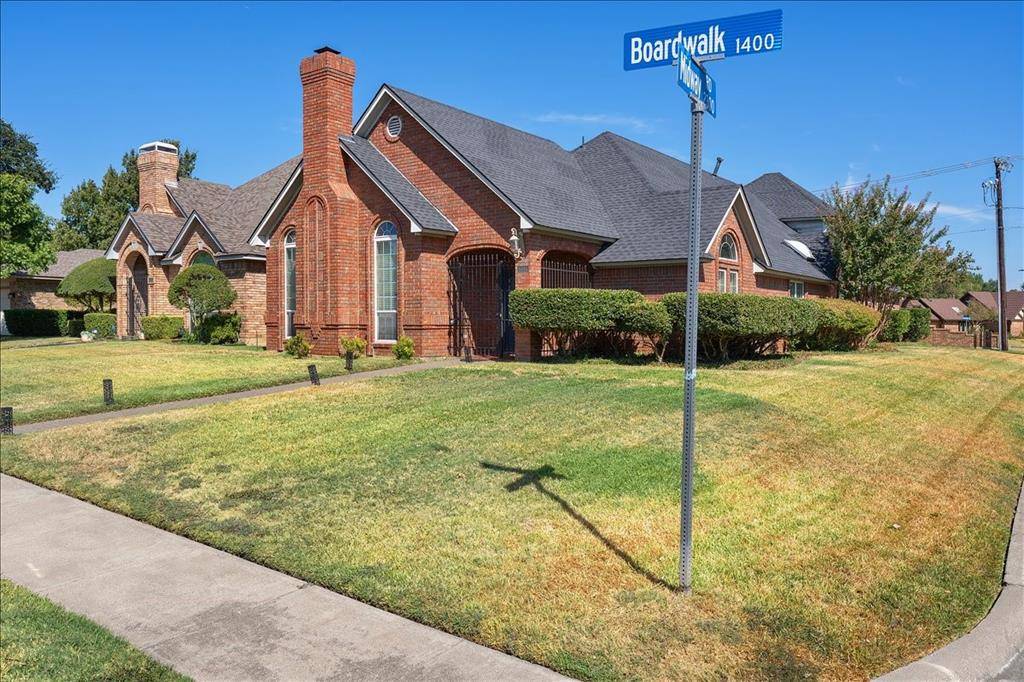 1415 Boardwalk Street, Arlington, TX 76011