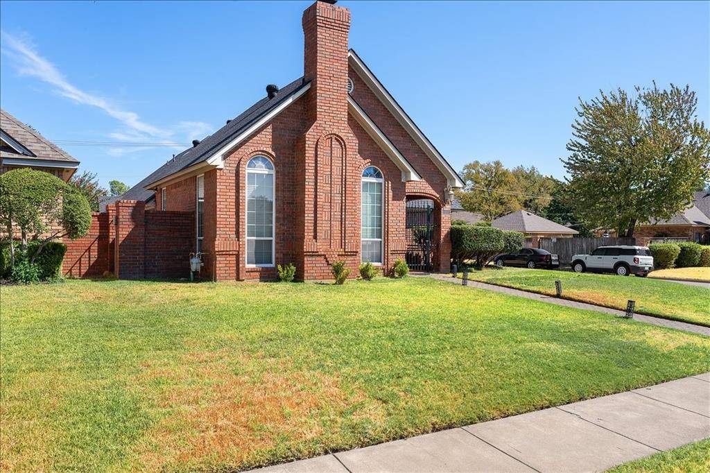 1415 Boardwalk Street, Arlington, TX 76011