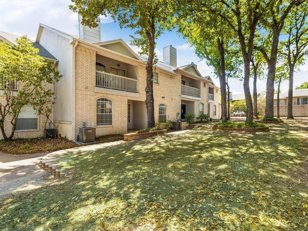 1501 Cedar Elm Drive #102, Euless, TX 76039