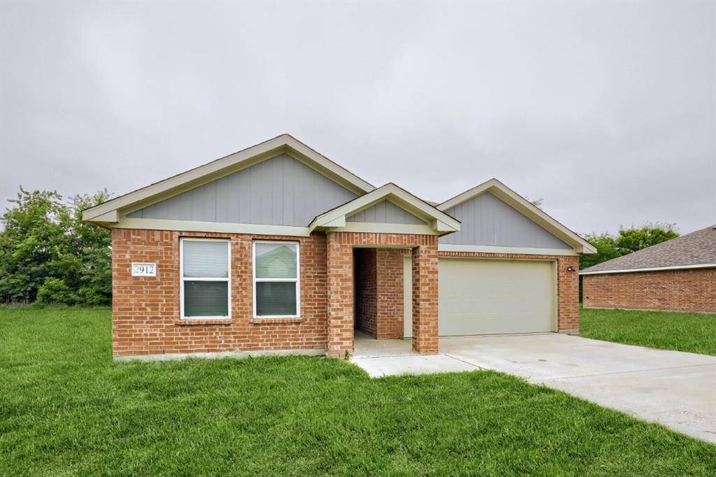 2912 Emma Lane, Mabank, TX 75147