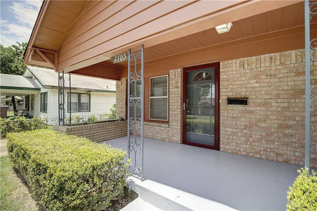 2703 Galvez Avenue, Fort Worth, TX 76111