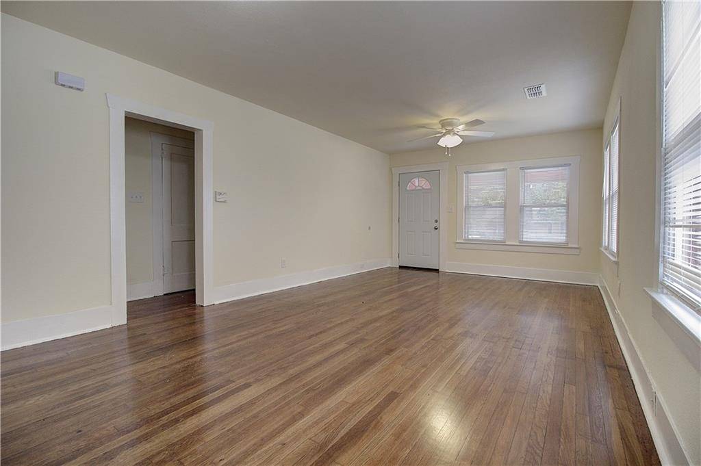 2703 Galvez Avenue, Fort Worth, TX 76111