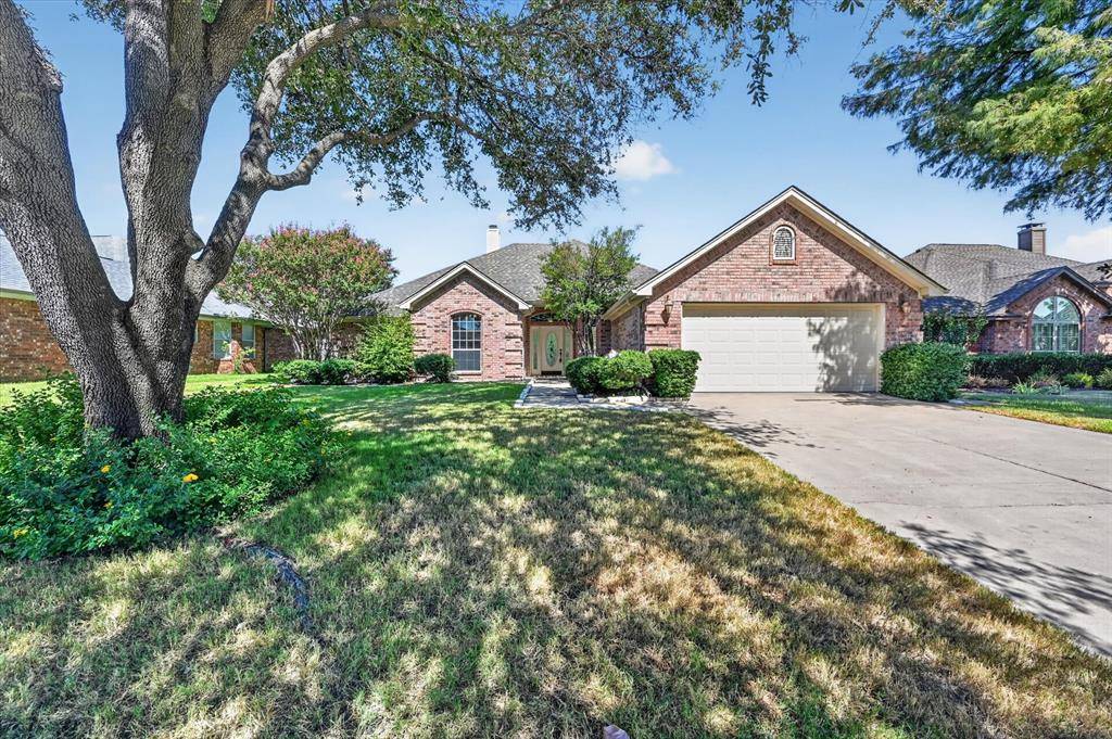 1501 New Haven Drive, Mansfield, TX 76063