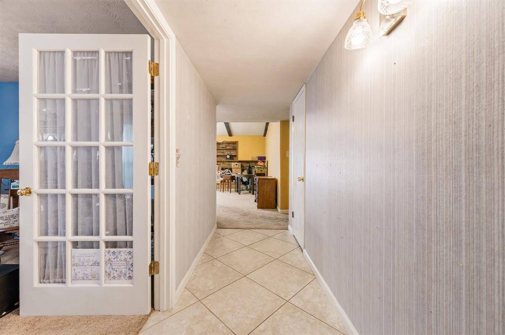 5044 Stanley Drive, The Colony, TX 75056
