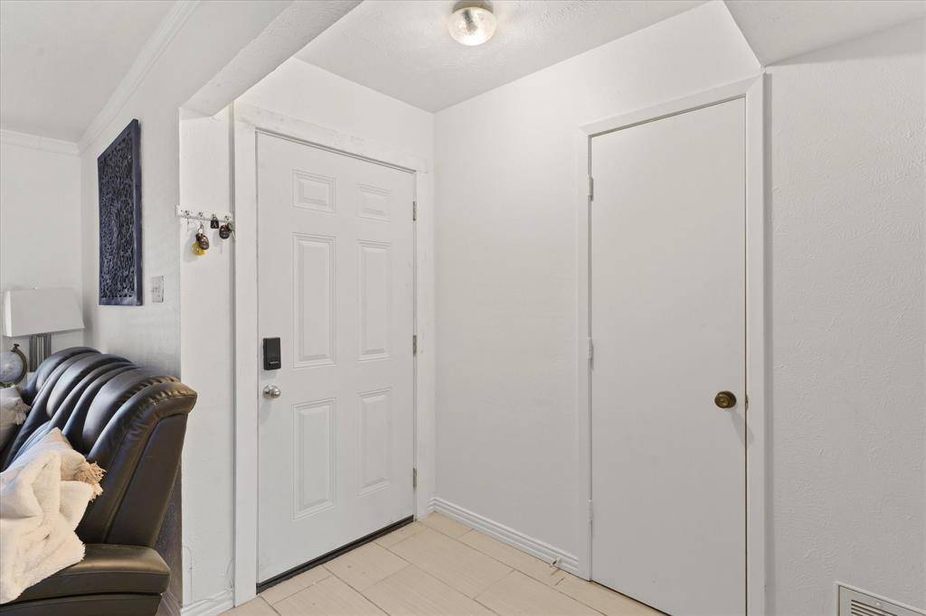 1117 Southridge Drive, Lancaster, TX 75146