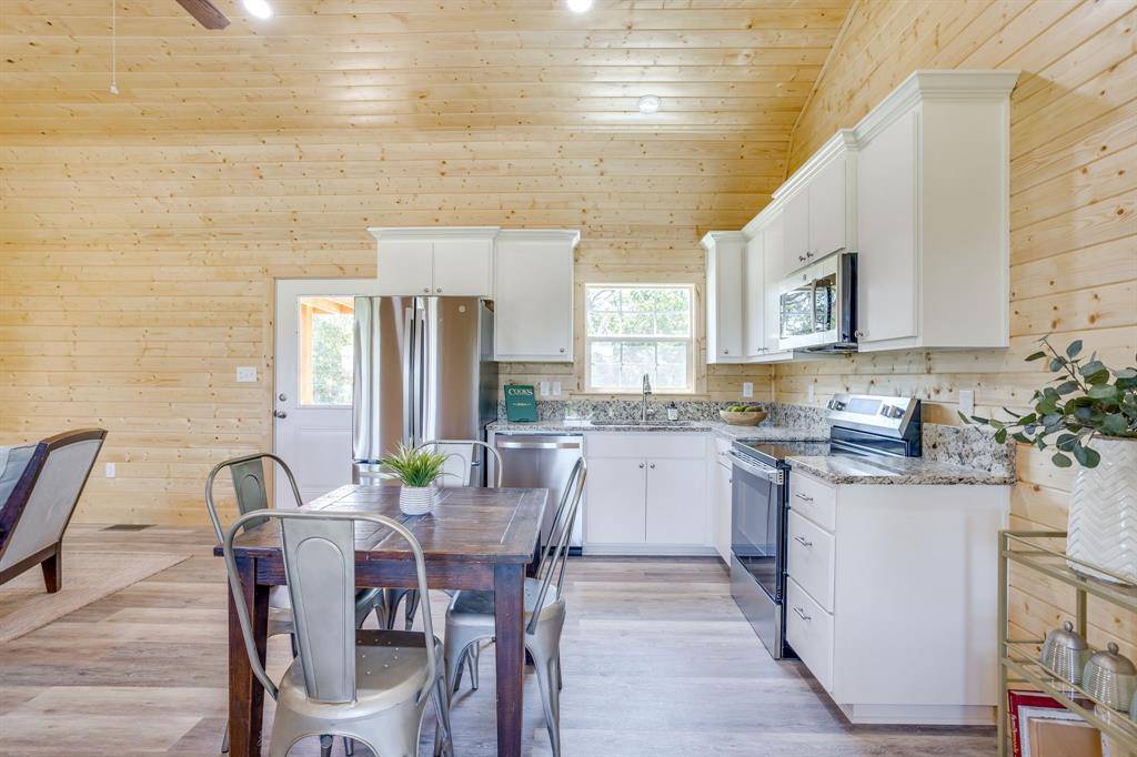 1274 County Road 110, Hamilton, TX 76531