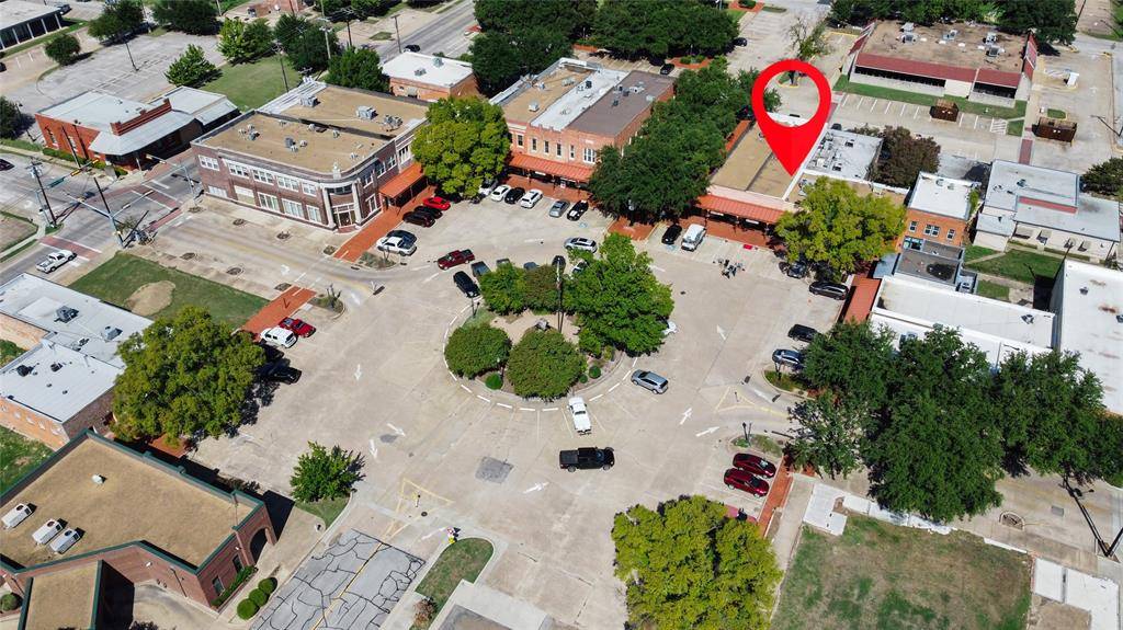189 Historic Town Square, Lancaster, TX 75146