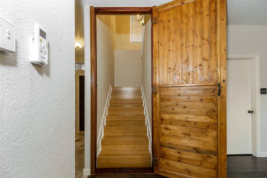 1055 Waterview Drive, Little Elm, TX 75068