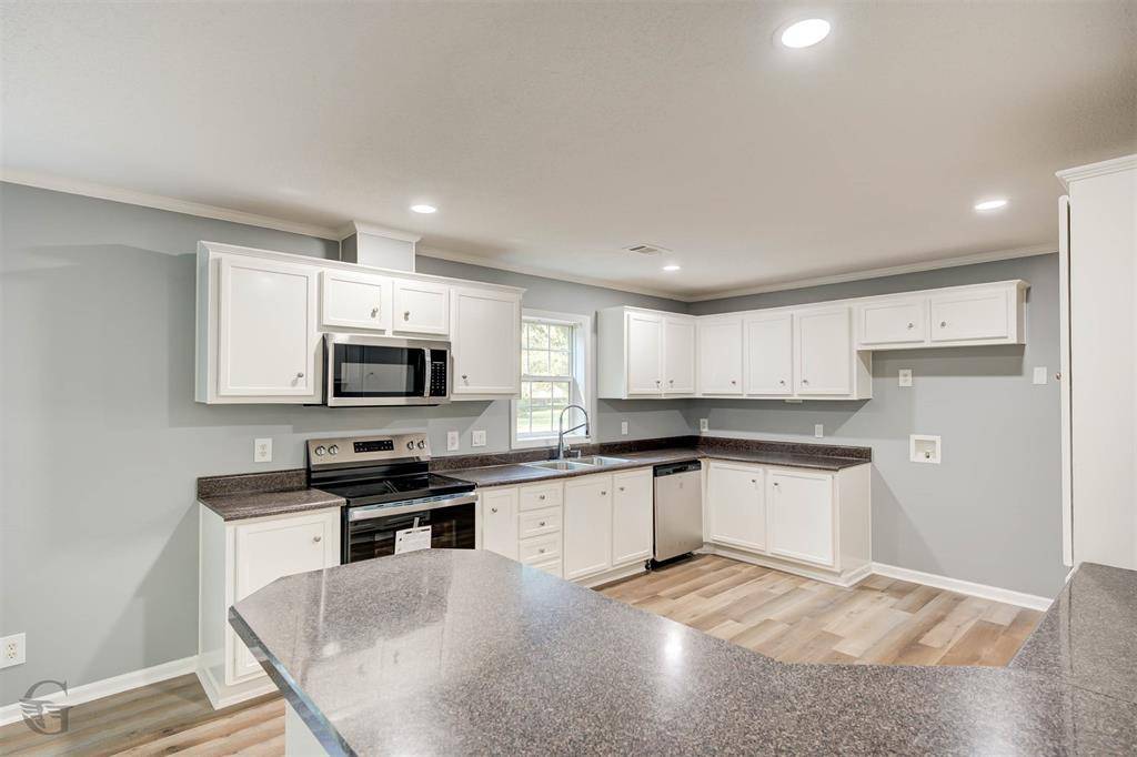 818 E Palmetto Avenue, Plain Dealing, LA 71064