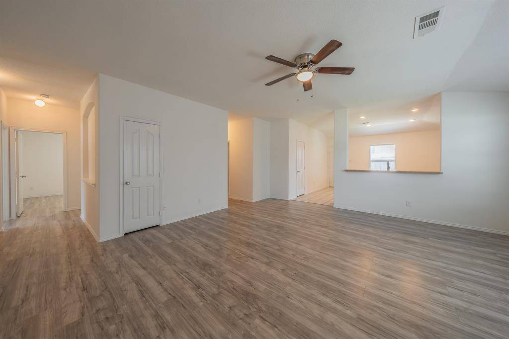 536 Goldstone Lane, Fort Worth, TX 76131