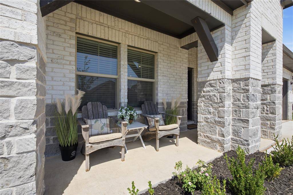 6656 Denim Drive, Fort Worth, TX 76036