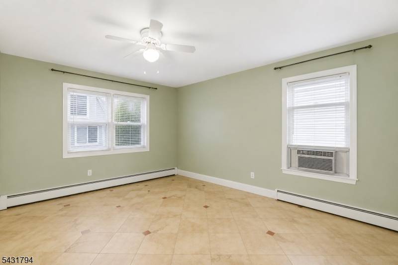 219 Hollywood Ave, Hillside Twp., NJ 07205