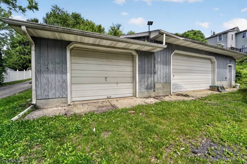 139 N Prospect St, Lopatcong Twp., NJ 08865