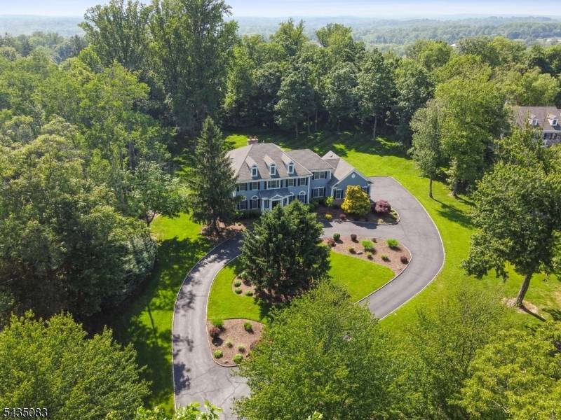 63 Emily Rd, Bernards Twp., NJ 07931