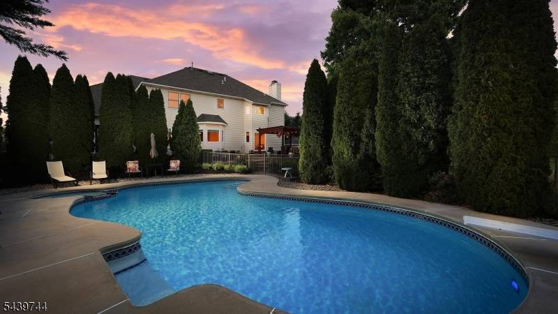 195 Fairfield Ln, Hillsborough Twp., NJ 08844