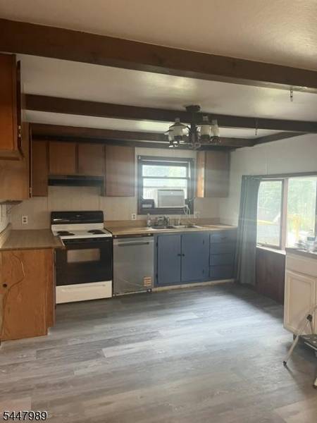 74 Lakeside Dr North, Liberty Twp., NJ 07823
