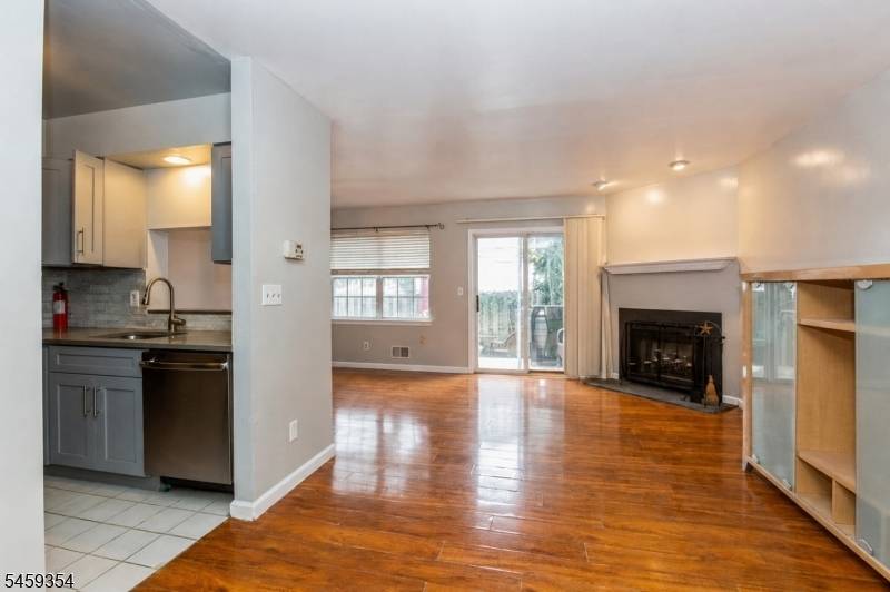 1148 W 7Th St, Plainfield City, NJ 07063