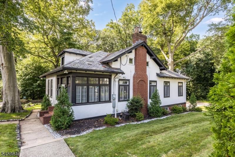 37 Forest Drive, Bloomfield Twp., NJ 07003