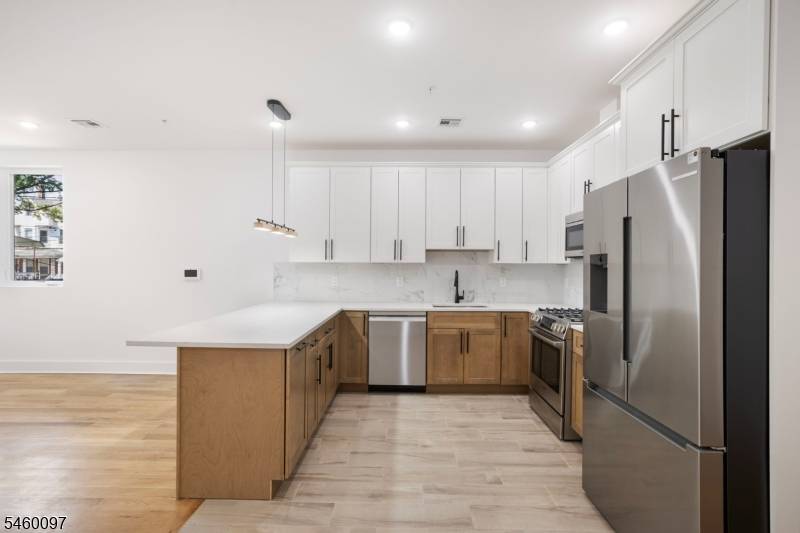 1001 Summit Ave #2, Jersey City, NJ 07307