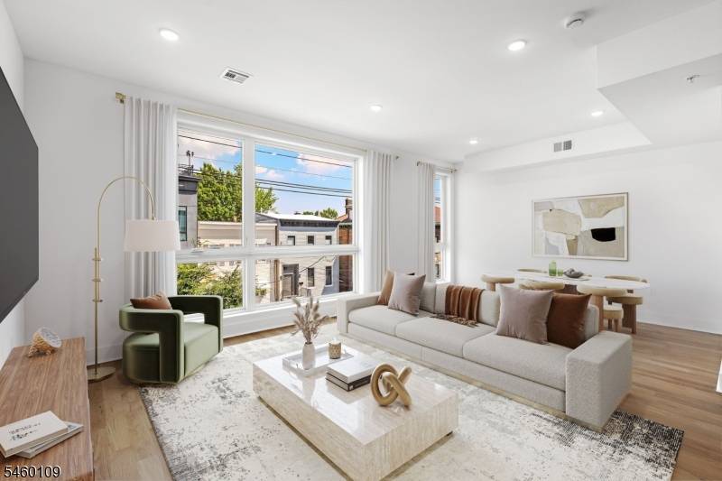 1001 Summit Ave #3, Jersey City, NJ 07307
