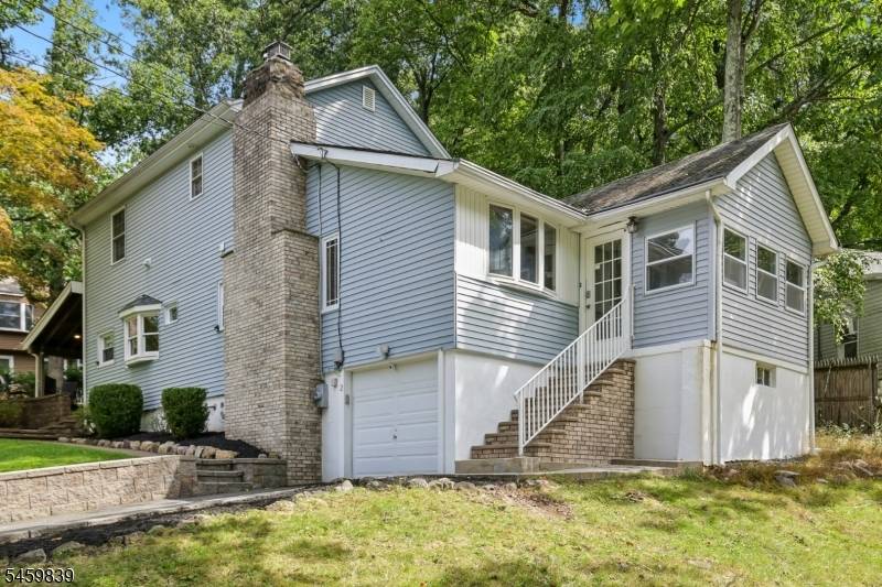2 Whaleback Waddy, Denville Twp., NJ 07834
