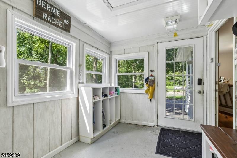 2 Whaleback Waddy, Denville Twp., NJ 07834