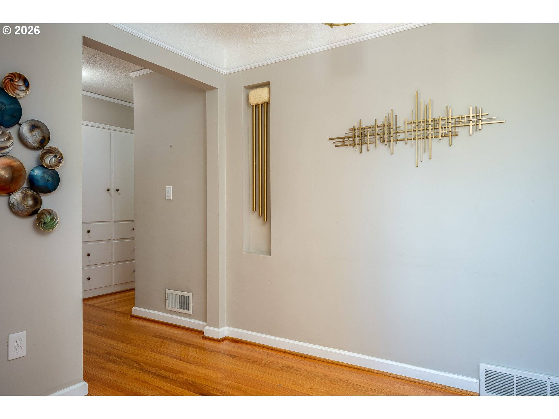 8020 SW RUBY TER, Portland, OR 97219
