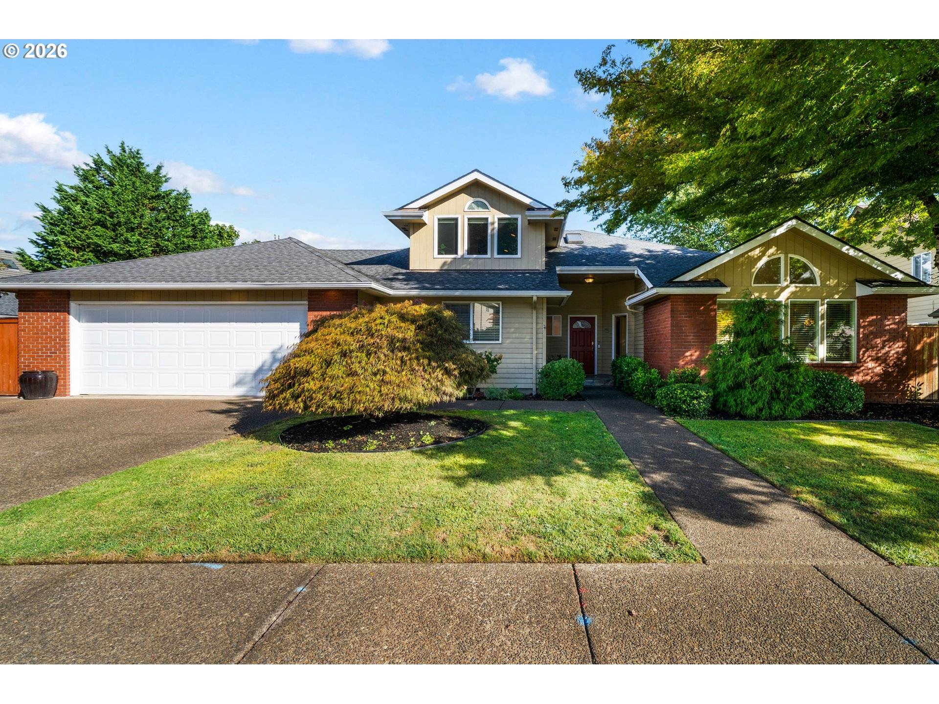 2155 RIDGEWAY DR, Eugene, OR 97401