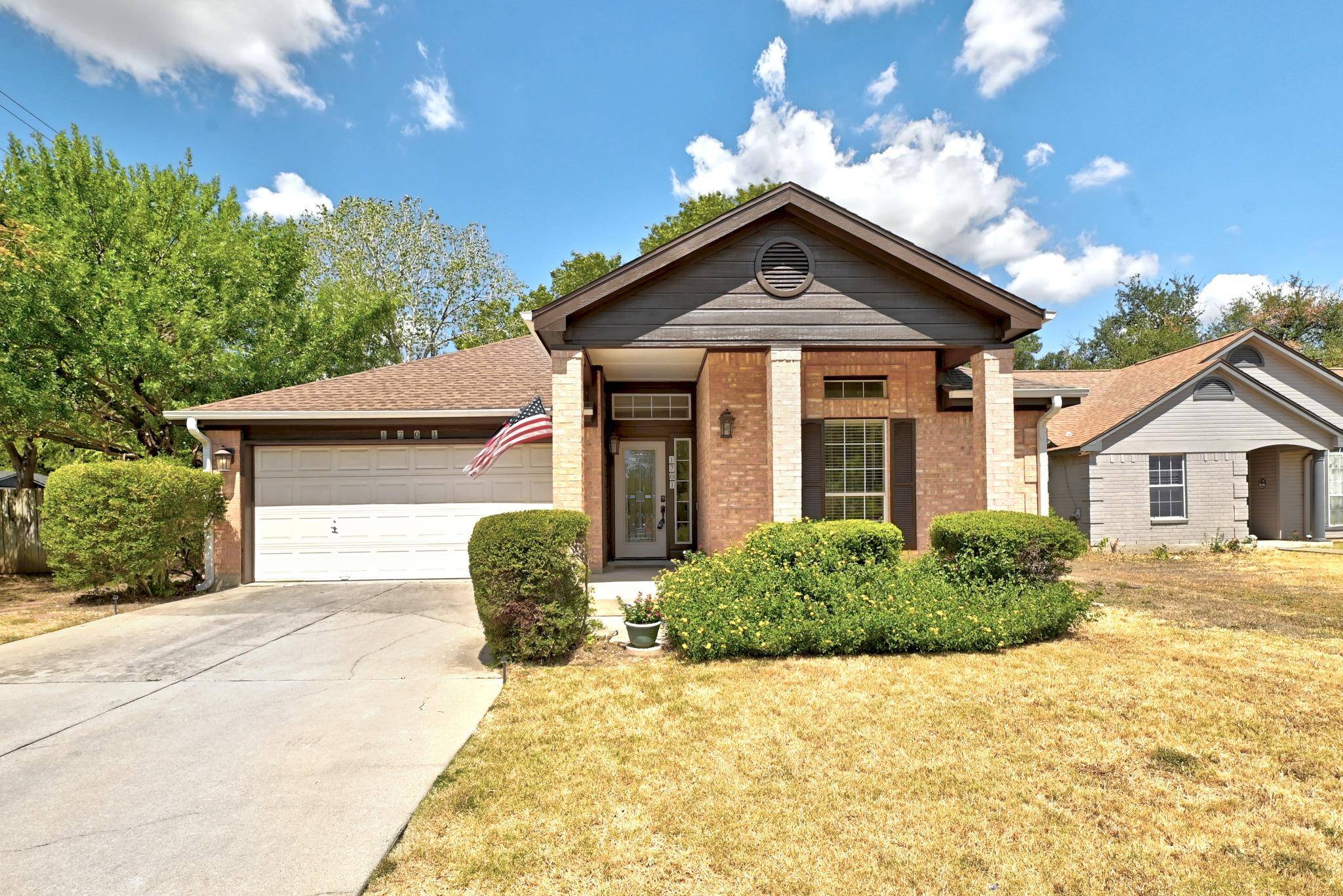 1701 E 19th ST, Georgetown, TX 78626