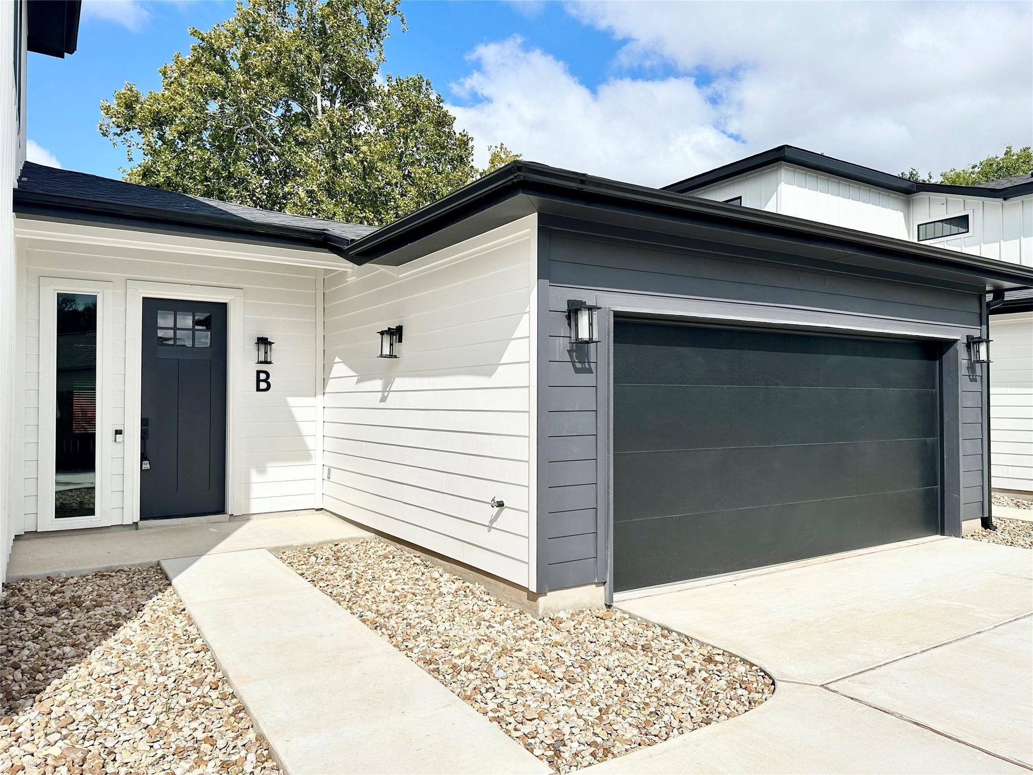 200 W Goforth RD, Buda, TX 78610
