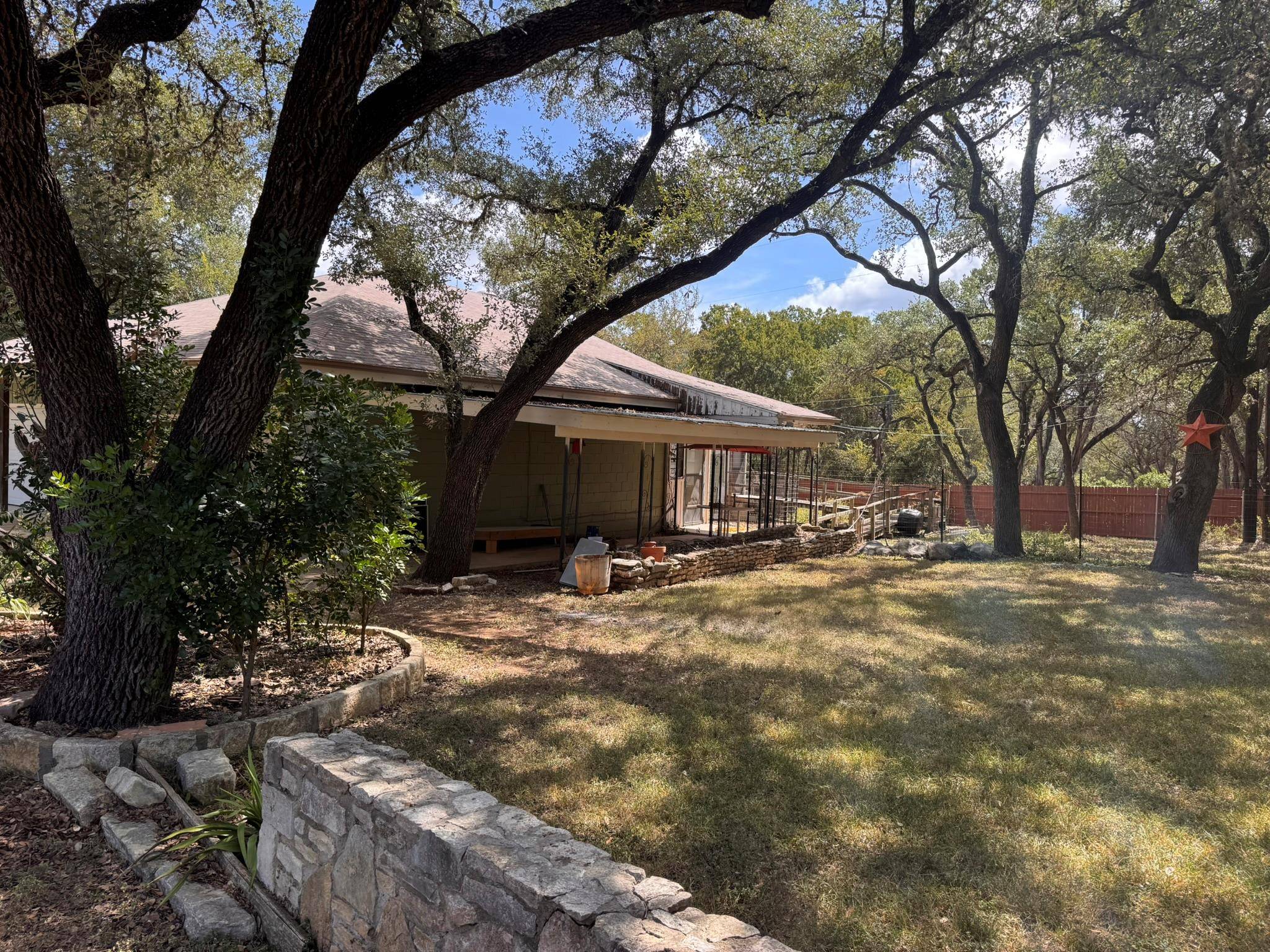 13 Presidio RD, Wimberley, TX 78676