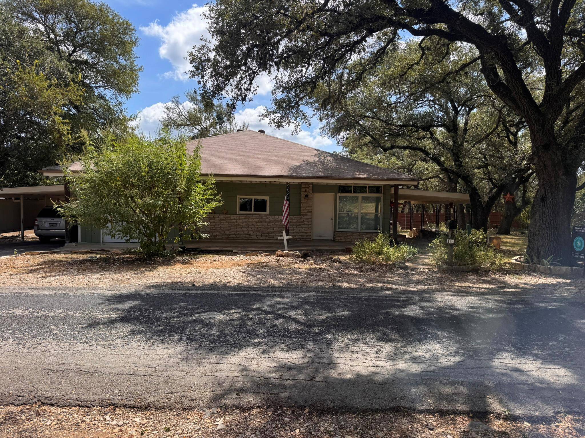 13 Presidio RD, Wimberley, TX 78676