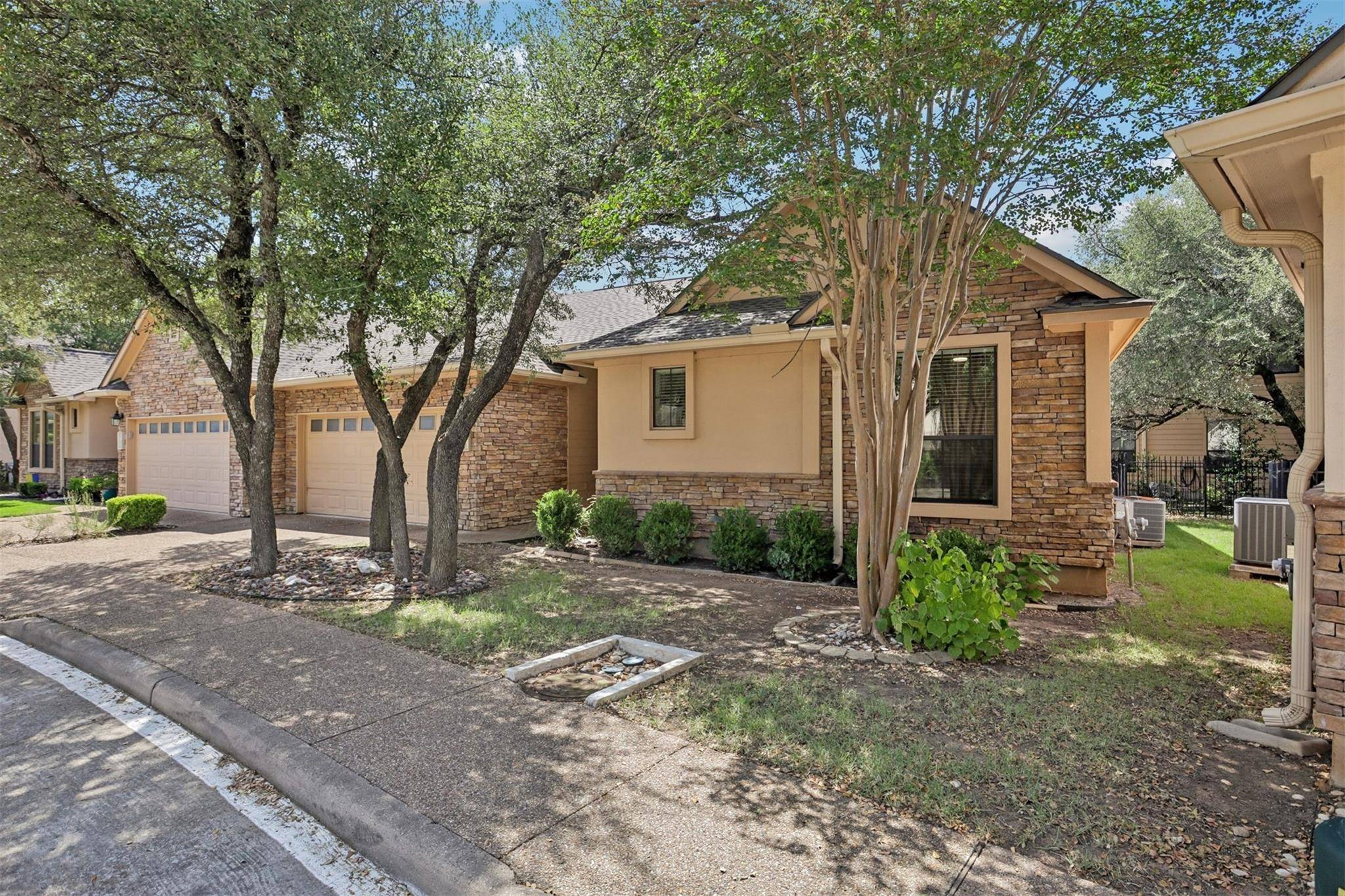 4213 Wild Iris LN, Austin, TX 78727