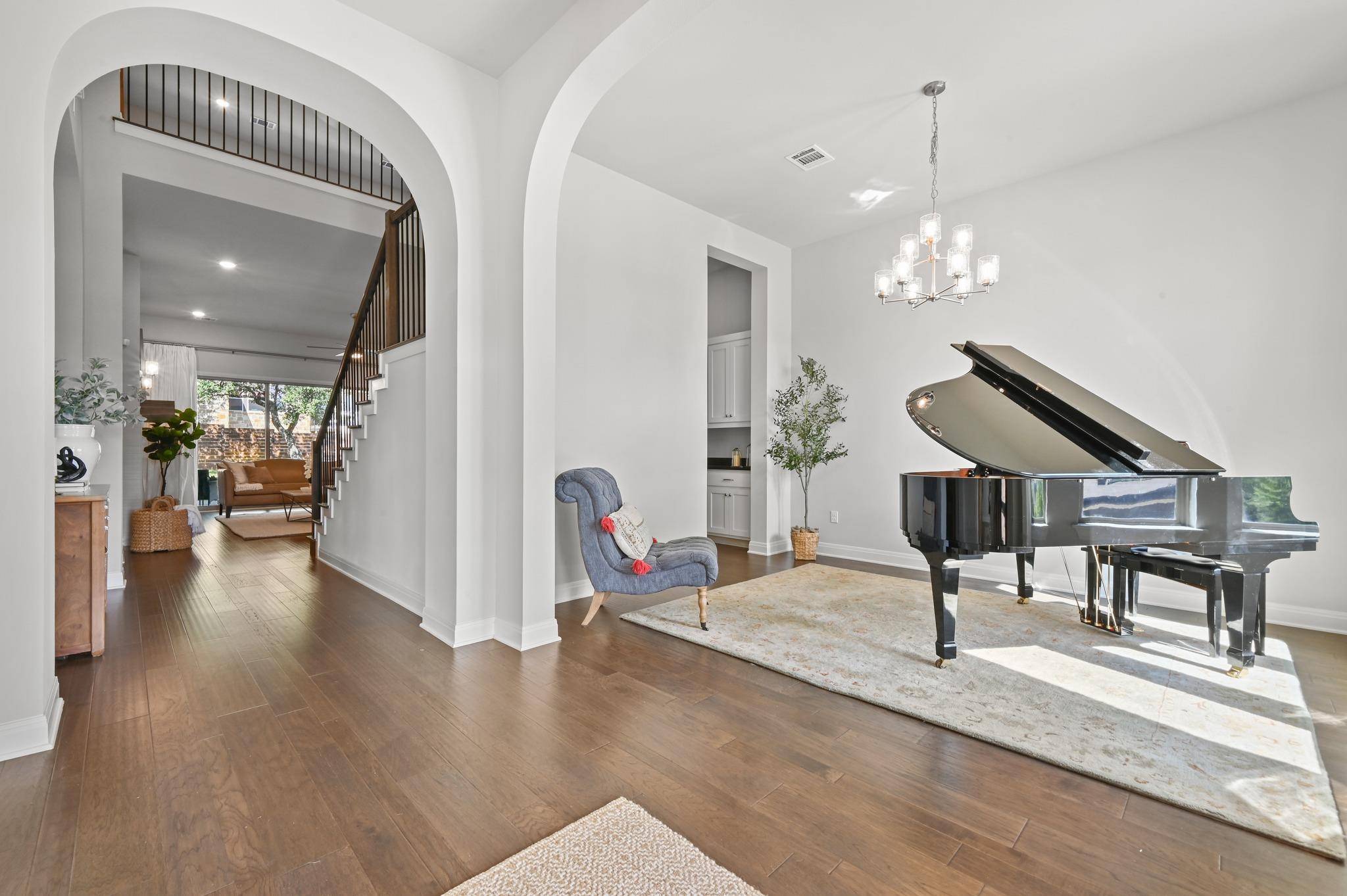 7508 Colibri DR, Austin, TX 78738