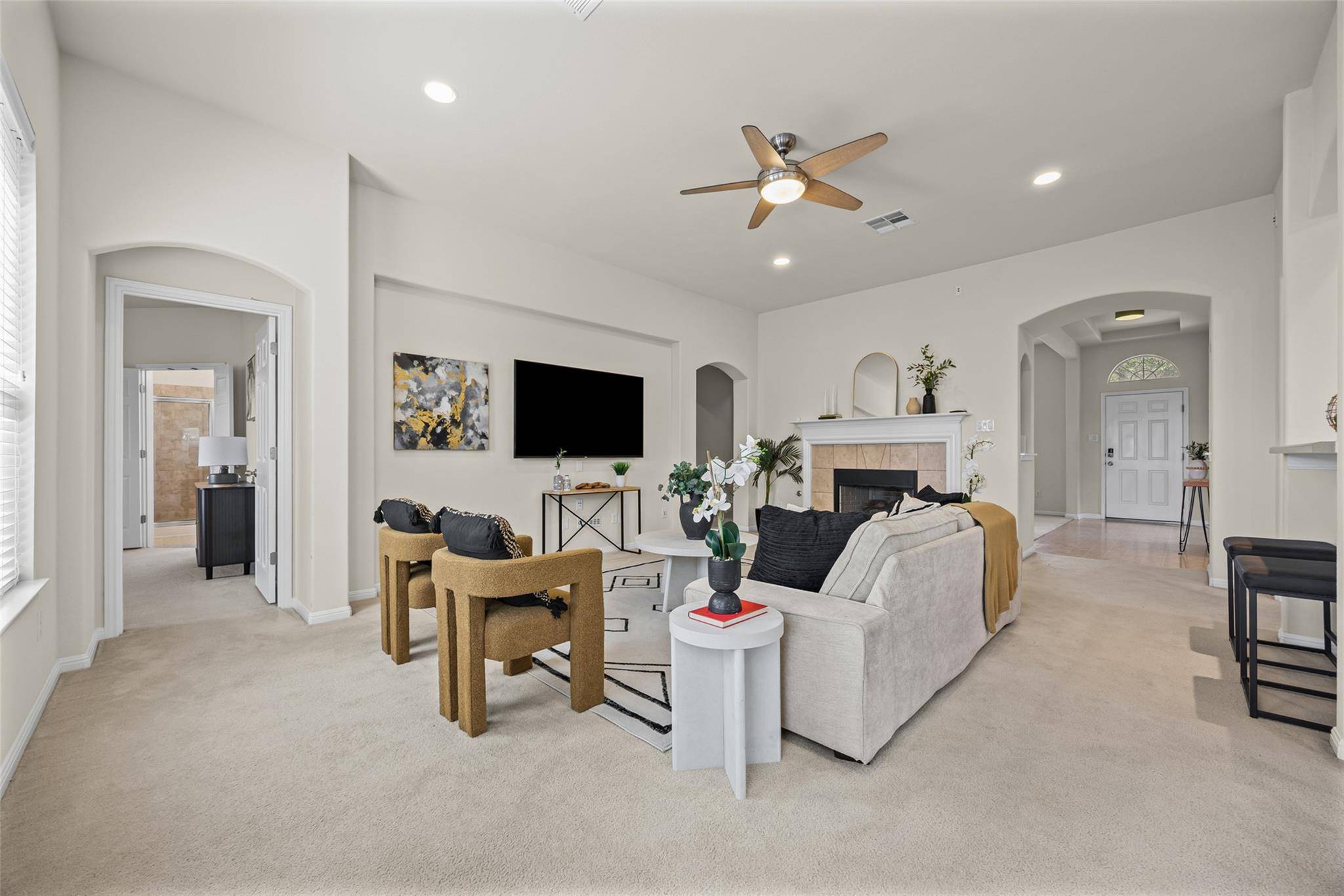 6801 Cromarty LN, Austin, TX 78754