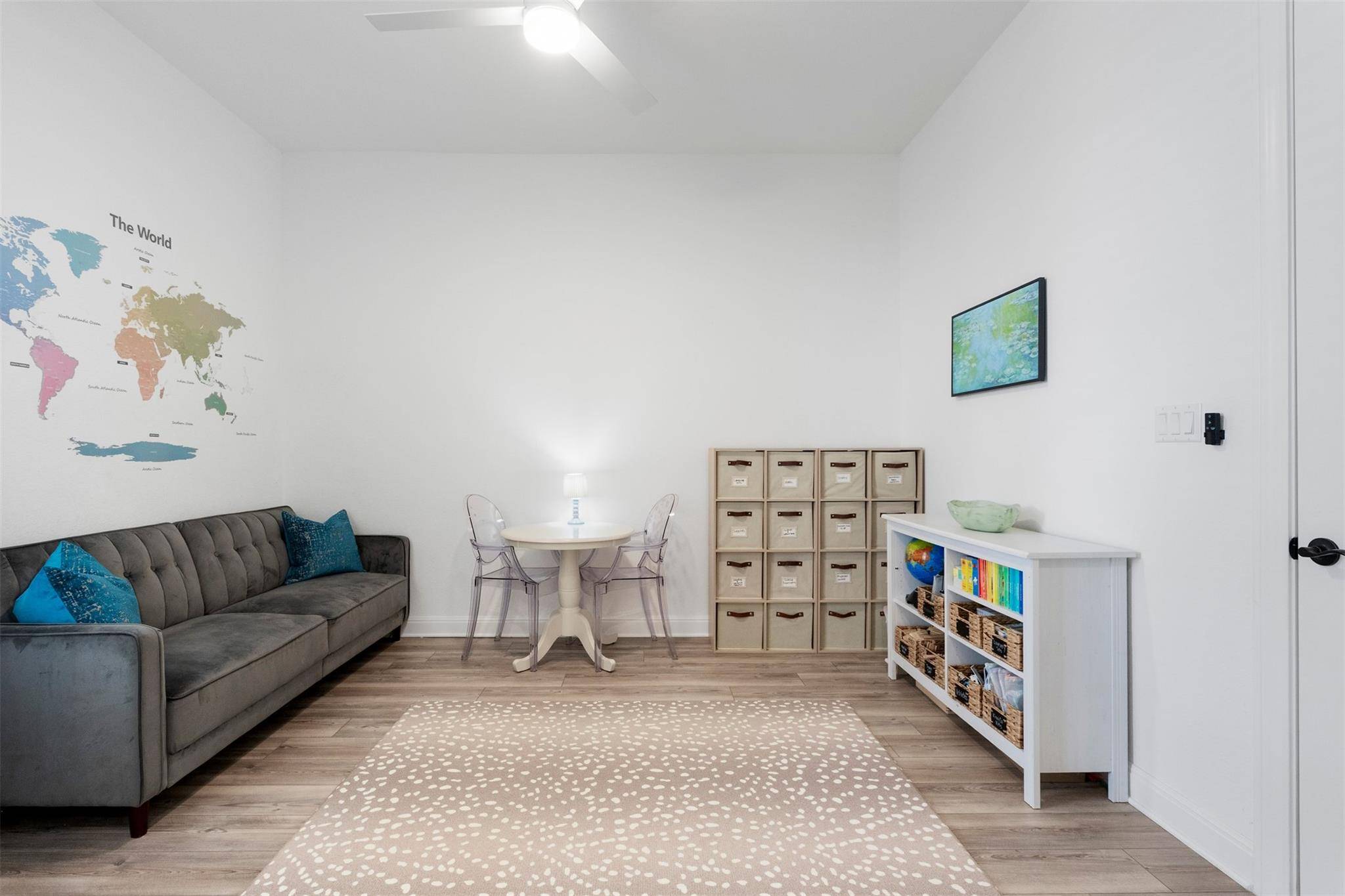 430 Barnhill LOOP, Dripping Springs, TX 78620