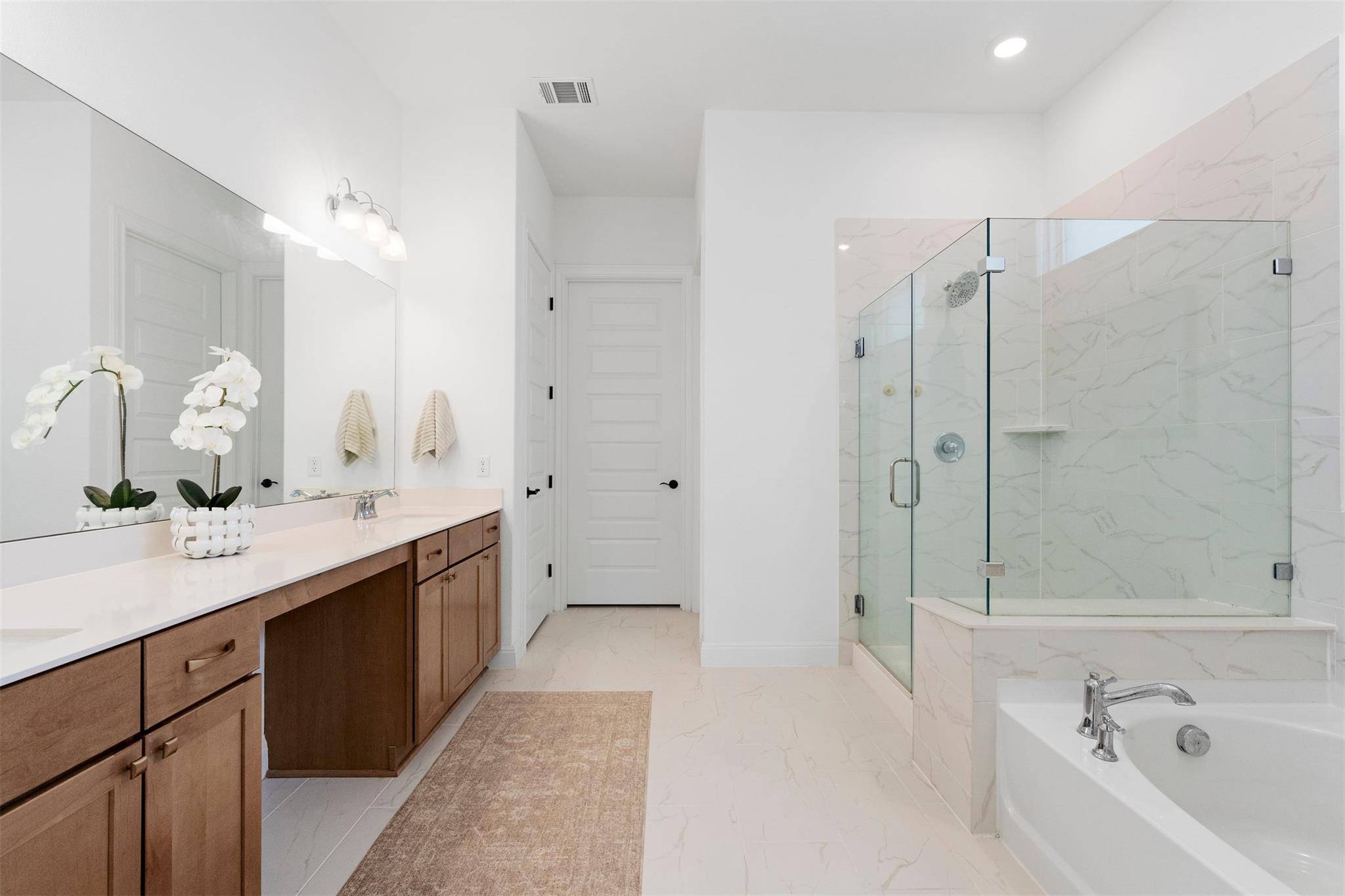 430 Barnhill LOOP, Dripping Springs, TX 78620