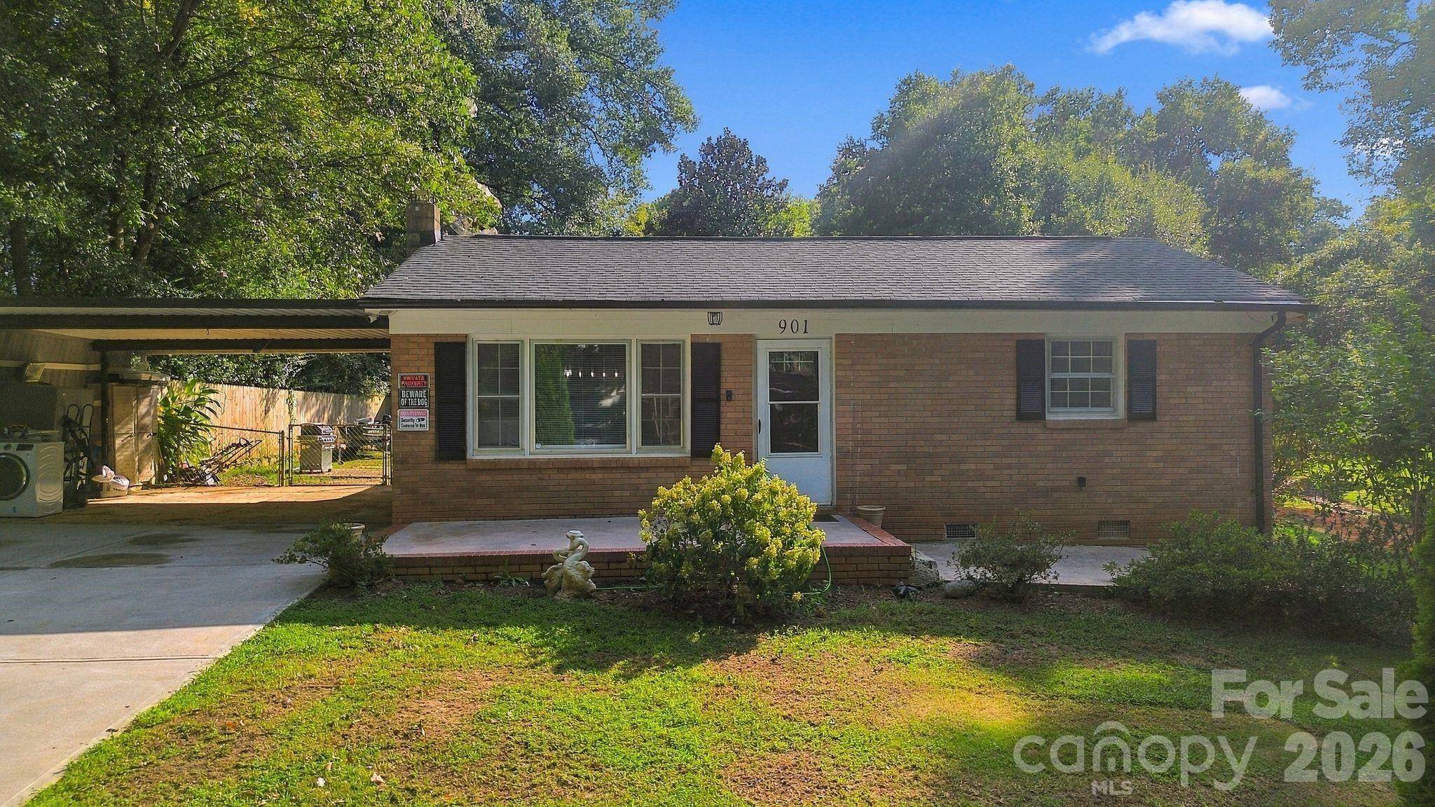 901 Furman ST, Dallas, NC 28034