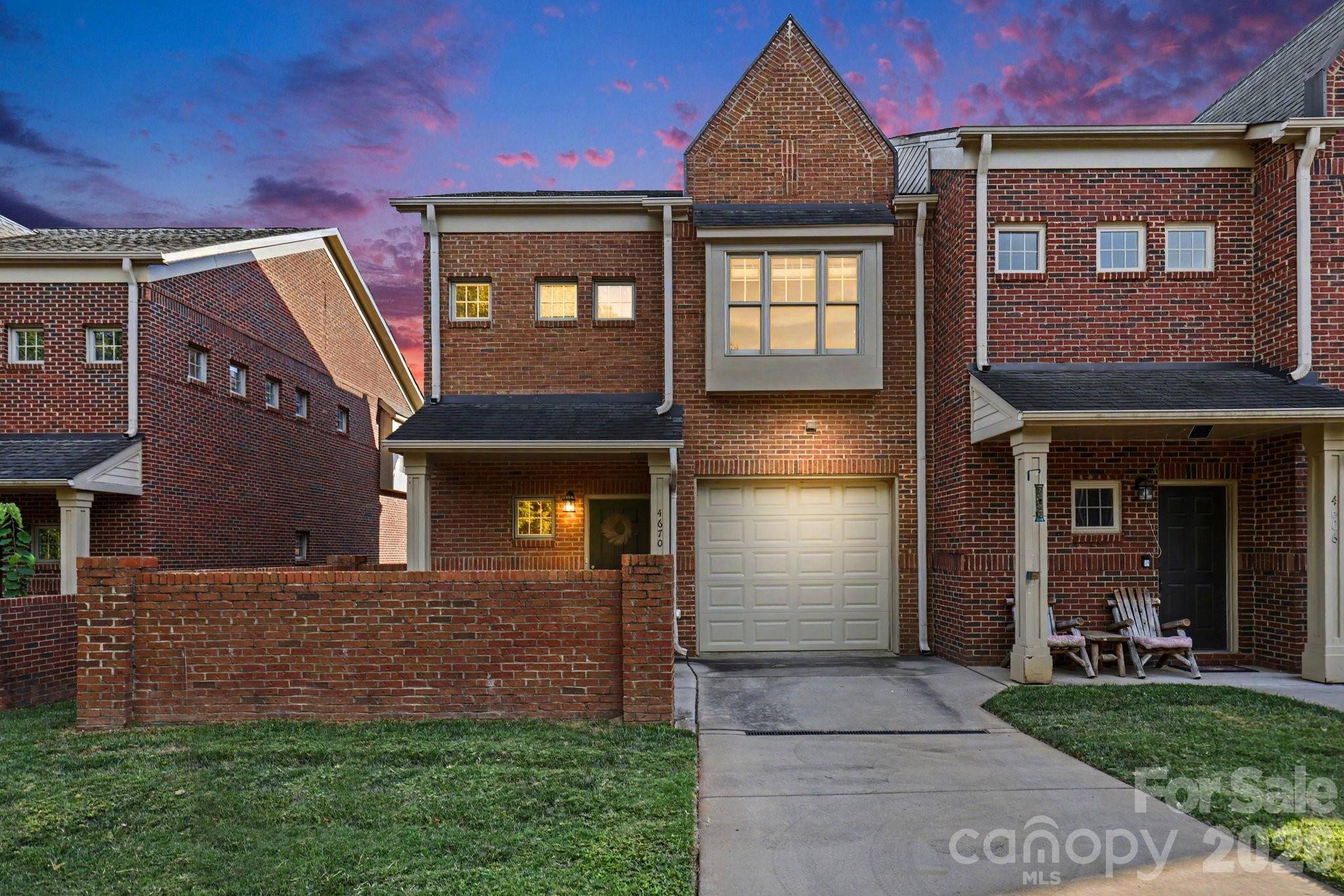 4670 Dabney Vigor DR, Charlotte, NC 28209