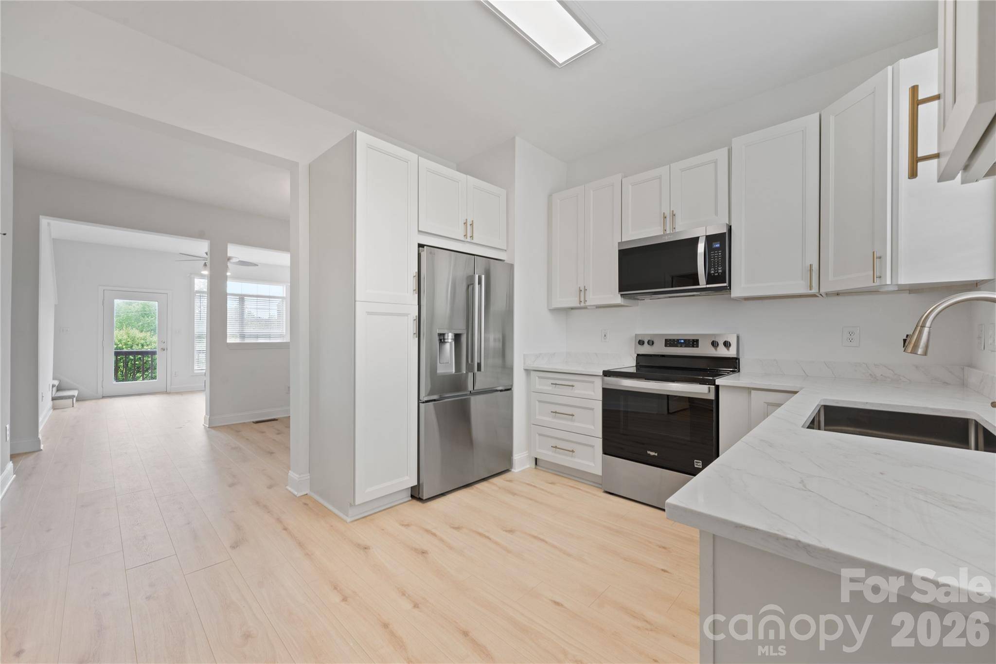 105 Woodsong LN, Mooresville, NC 28117