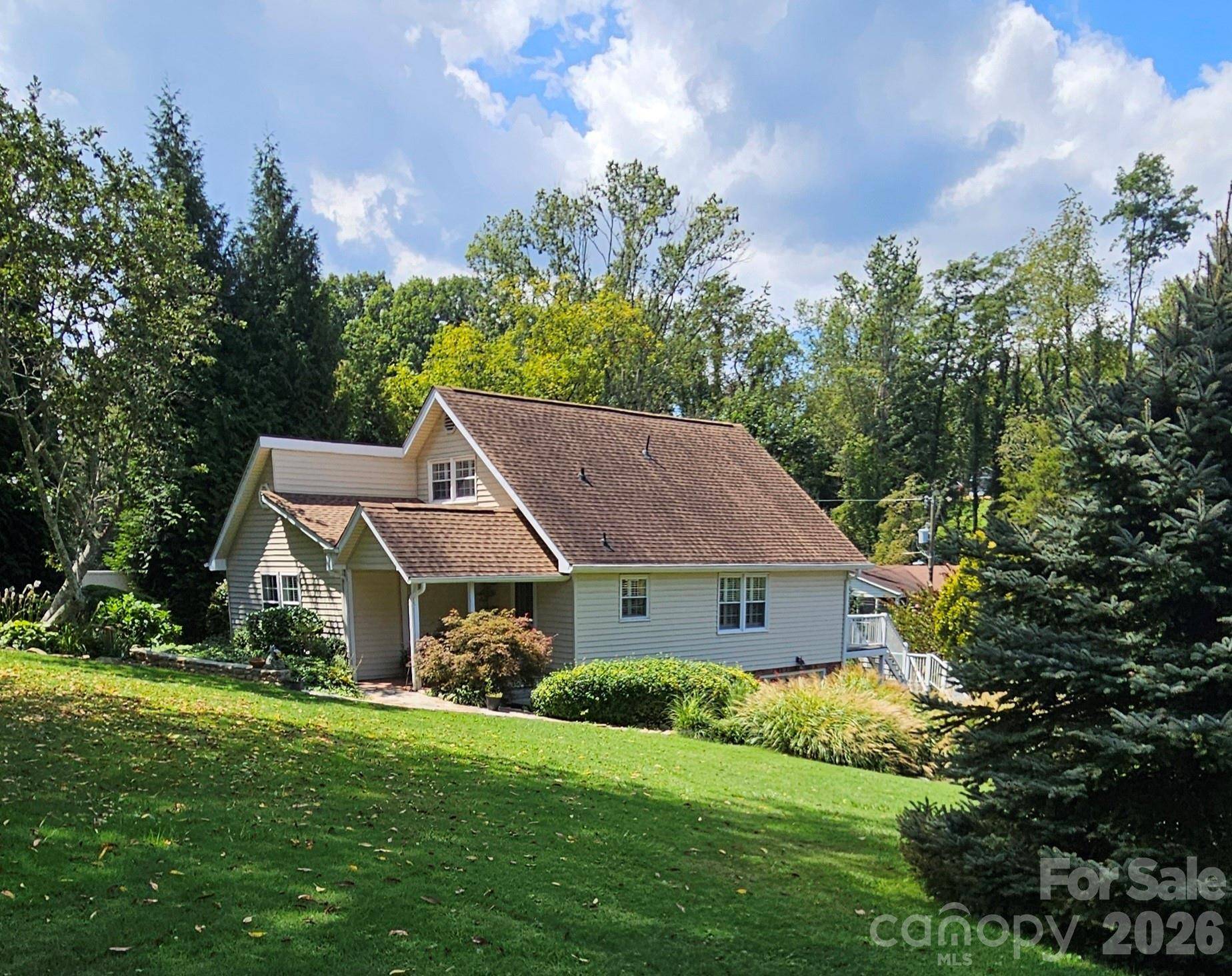 56 Candler Heights RD, Candler, NC 28715