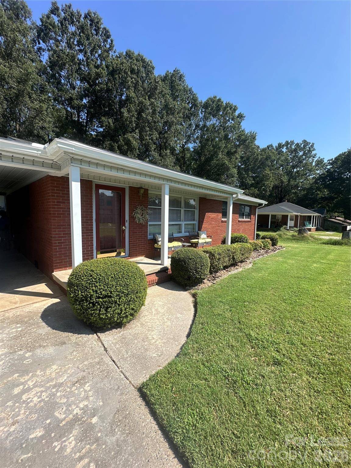 74 Fleetwood DR SW, Concord, NC 28027